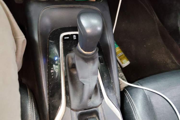 Used Toyota Corolla 2019 1.2T S-CVT GL-i Elite Edition Gear Lever