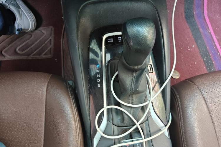 Used Toyota Corolla 2019 Dual-Engine 1.8L E-CVT GL-i Elite Edition Gear Lever