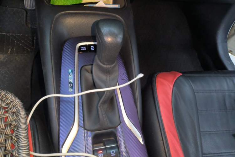 Used Toyota Corolla 2019 Dual-Engine 1.8L E-CVT GL-i Elite Edition Gear Lever