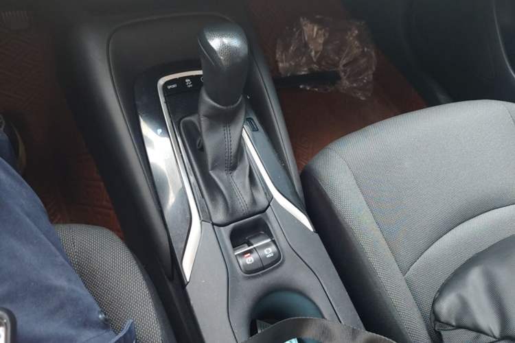 Used Toyota Corolla 2019 1.2T S-CVT GL Pioneer Edition Gear Lever
