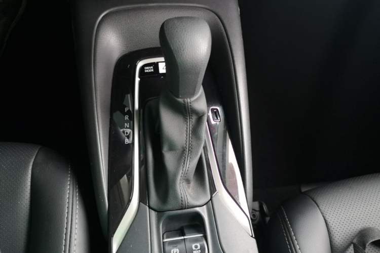 Used Toyota Corolla 2019 Dual-Engine 1.8L E-CVT GL-i Elite Edition Gear Lever