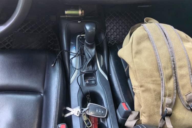Used Toyota Corolla 2019 Dual-Engine 1.8L E-CVT GL-i Elite Edition Gear Lever