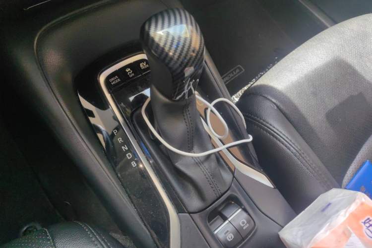 Used Toyota Corolla 2019 Dual-Engine 1.8L E-CVT GL-i Elite Edition Gear Lever