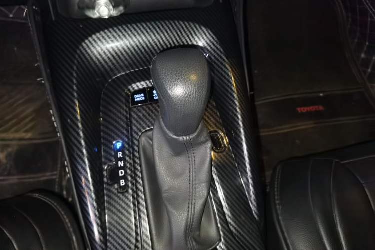 Used Toyota Corolla 2019 Dual-Engine 1.8L E-CVT GL-i Elite Edition Gear Lever