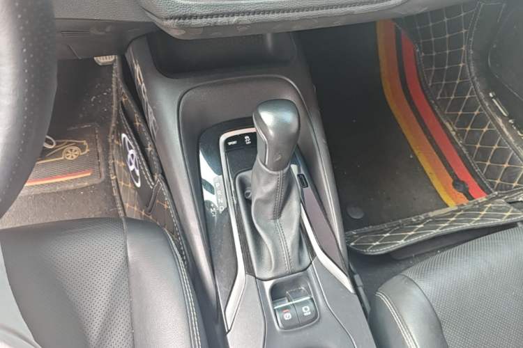 Used Toyota Corolla 2019 1.2T S-CVT GL-i Luxury Edition Gear Lever