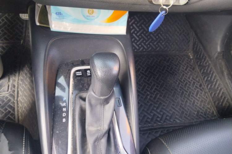 Used Toyota Corolla 2019 Dual-Engine 1.8L E-CVT GL-i Elite Edition Gear Lever