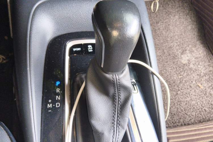 Used Toyota Corolla 2019 1.2T S-CVT GL-i Luxury Edition Gear Lever