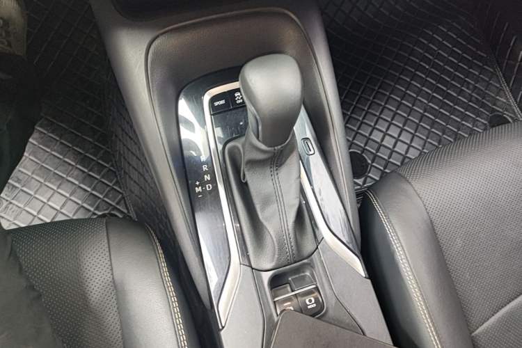 Used Toyota Corolla 2019 1.2T S-CVT GL-i Luxury Edition Gear Lever