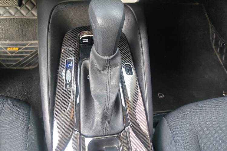 Used Toyota Corolla 2019 Dual-Engine 1.8L E-CVT GL-i Elite Edition Gear Lever