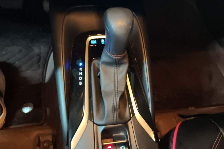 Used Toyota Corolla 2019 Dual-Engine 1.8L E-CVT GL-i Elite Edition Gear Lever