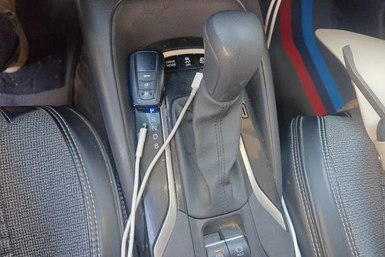 Used Toyota Corolla 2019 Dual-Engine 1.8L E-CVT GL-i Elite Edition Gear Lever