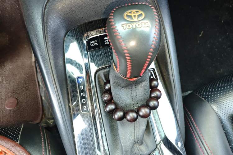Used Toyota Corolla 2019 Dual-Engine 1.8L E-CVT GL-i Pioneer Edition Gear Lever