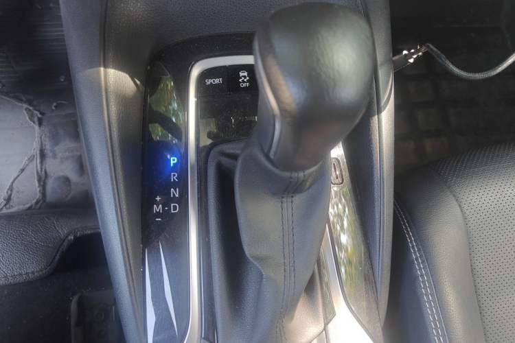 Used Toyota Corolla 2019 1.2T S-CVT GL-i Luxury Edition Gear Lever