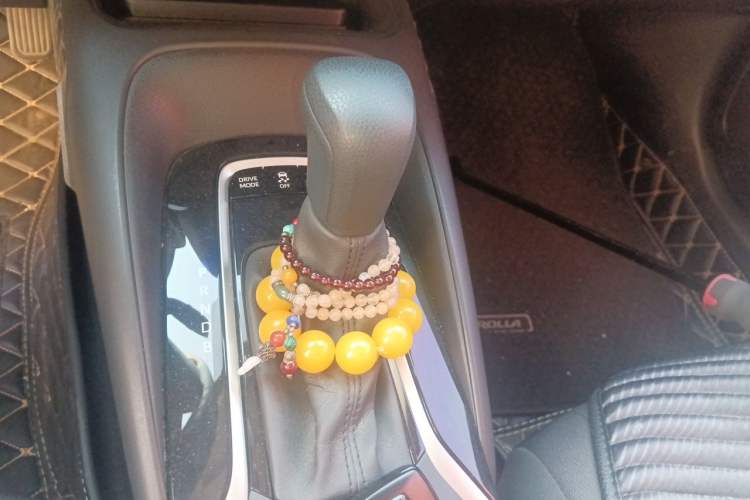 Used Toyota Corolla 2019 Dual-Engine 1.8L E-CVT GL-i Elite Edition Gear Lever