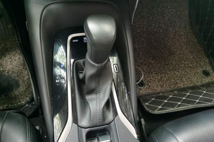 Used Toyota Corolla 2019 1.2T S-CVT GL Pioneer Edition Gear Lever