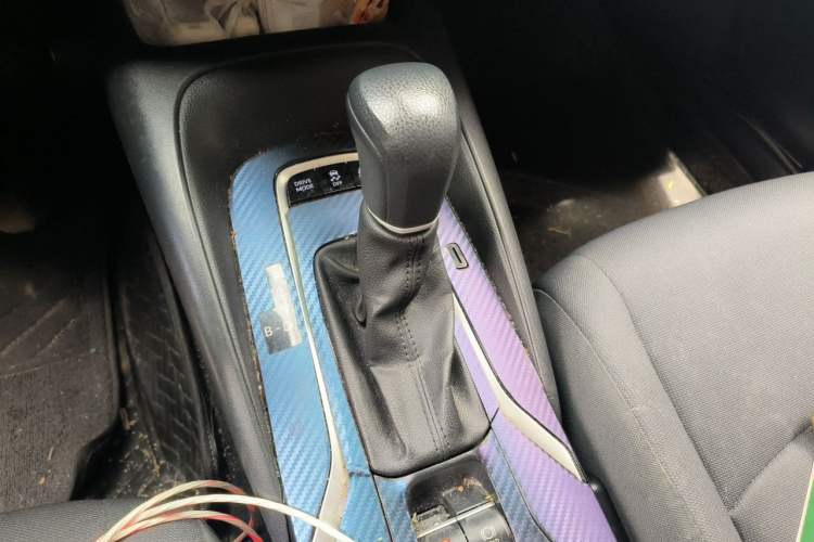 Used Toyota Corolla 2019 Dual-Engine 1.8L E-CVT GL-i Pioneer Edition Gear Lever
