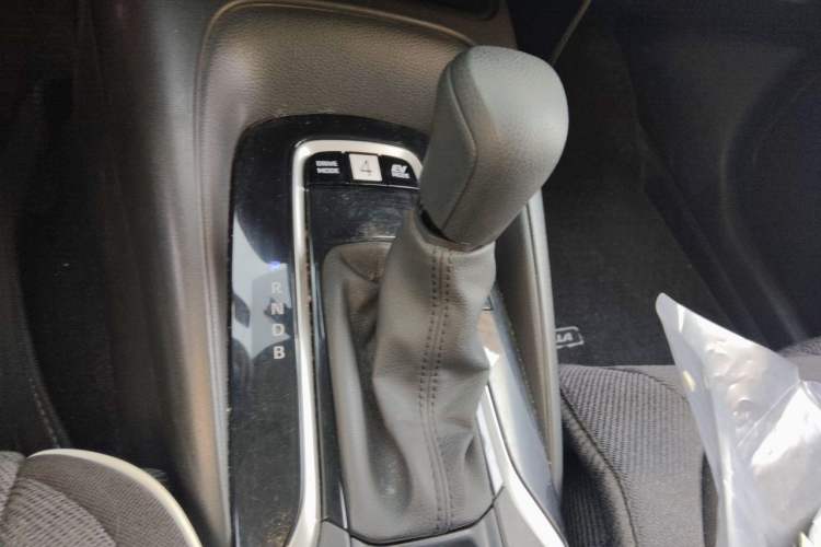 Used Toyota Corolla 2019 Dual-Engine 1.8L E-CVT GL-i Elite Edition Gear Lever