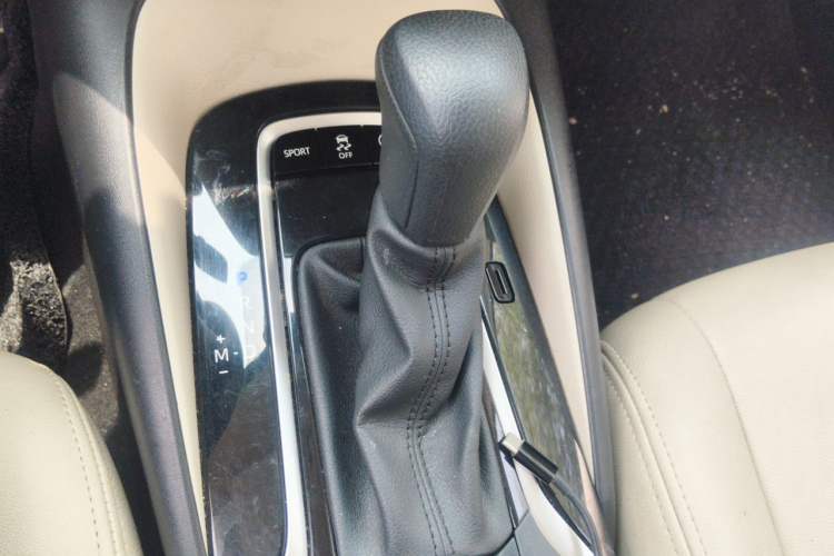 Used Toyota Corolla 2019 1.2T S-CVT GL Pioneer Edition Gear Lever