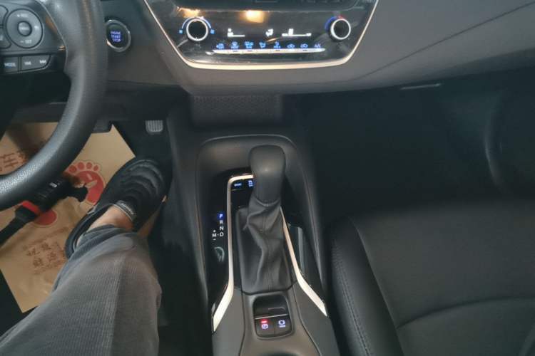 Used Toyota Corolla 2019 1.2T S-CVT GL-i Elite Edition Gear Lever