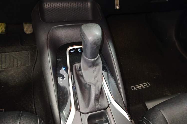 Used Toyota Corolla 2019 1.2T S-CVT GL Pioneer Edition Gear Lever