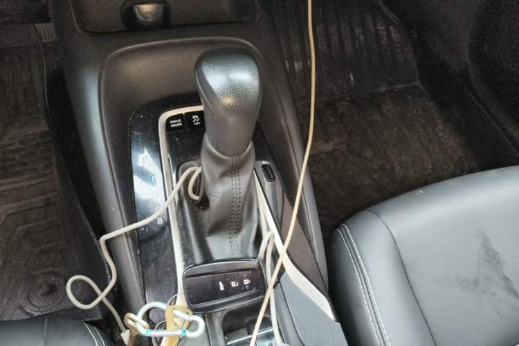 Used Toyota Corolla 2019 Dual-Engine 1.8L E-CVT GL-i Elite Edition Gear Lever