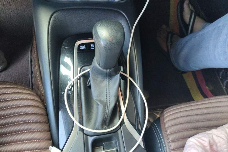 Used Toyota Corolla 2019 Dual-Engine 1.8L E-CVT GL-i Elite Edition Gear Lever