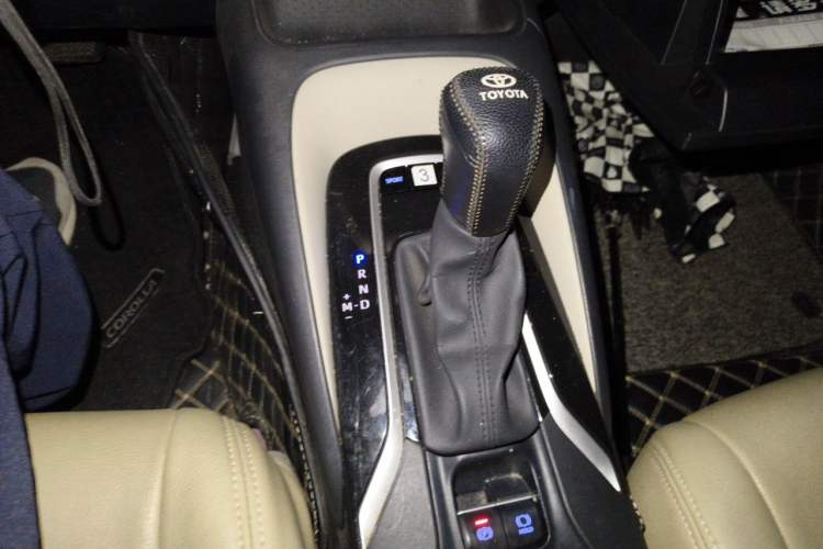 Used Toyota Corolla 2019 1.2T S-CVT GL Pioneer Edition Gear Lever