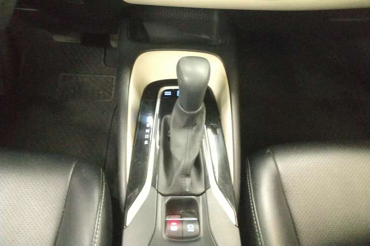 Used Toyota Corolla 2019 Dual-Engine 1.8L E-CVT GL-i Elite Edition Gear Lever