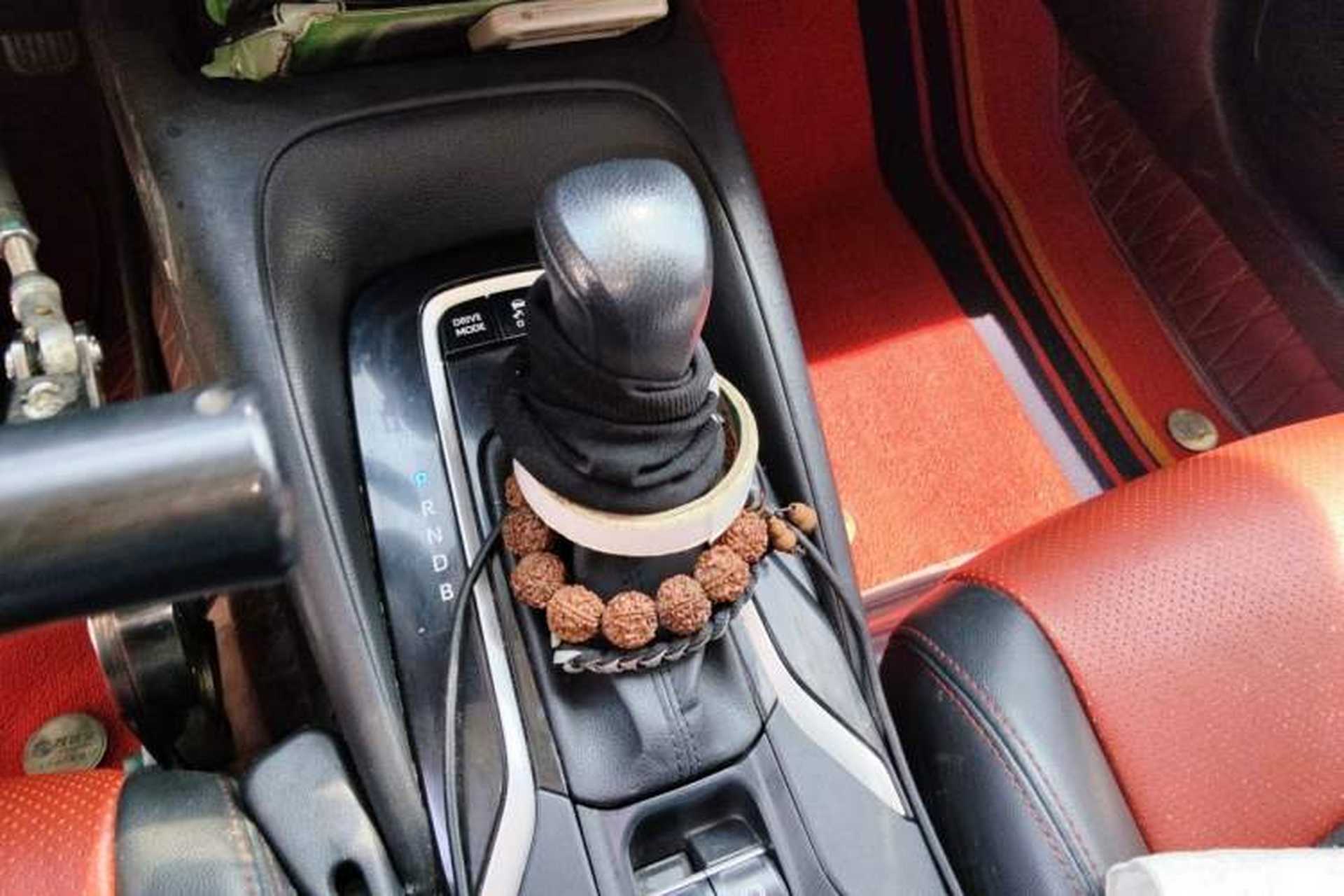 Used Toyota Corolla 2019 Dual-Engine 1.8L E-CVT GL-i Pioneer Edition Gear Lever