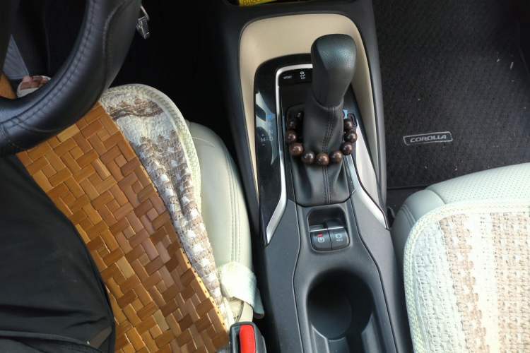 Used Toyota Corolla 2019 1.2T S-CVT GL Pioneer Edition Gear Lever