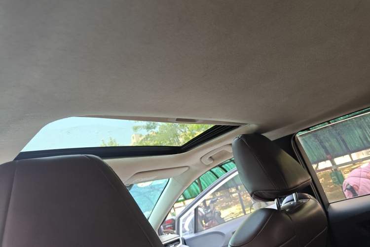 Used Toyota Corolla 2019 Dual-Engine 1.8L E-CVT GL-i Elite Edition Headliner