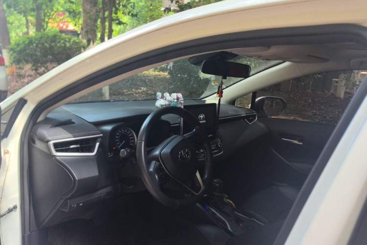Used Toyota Corolla 2019 1.2T S-CVT GL-i Luxury Edition Headliner