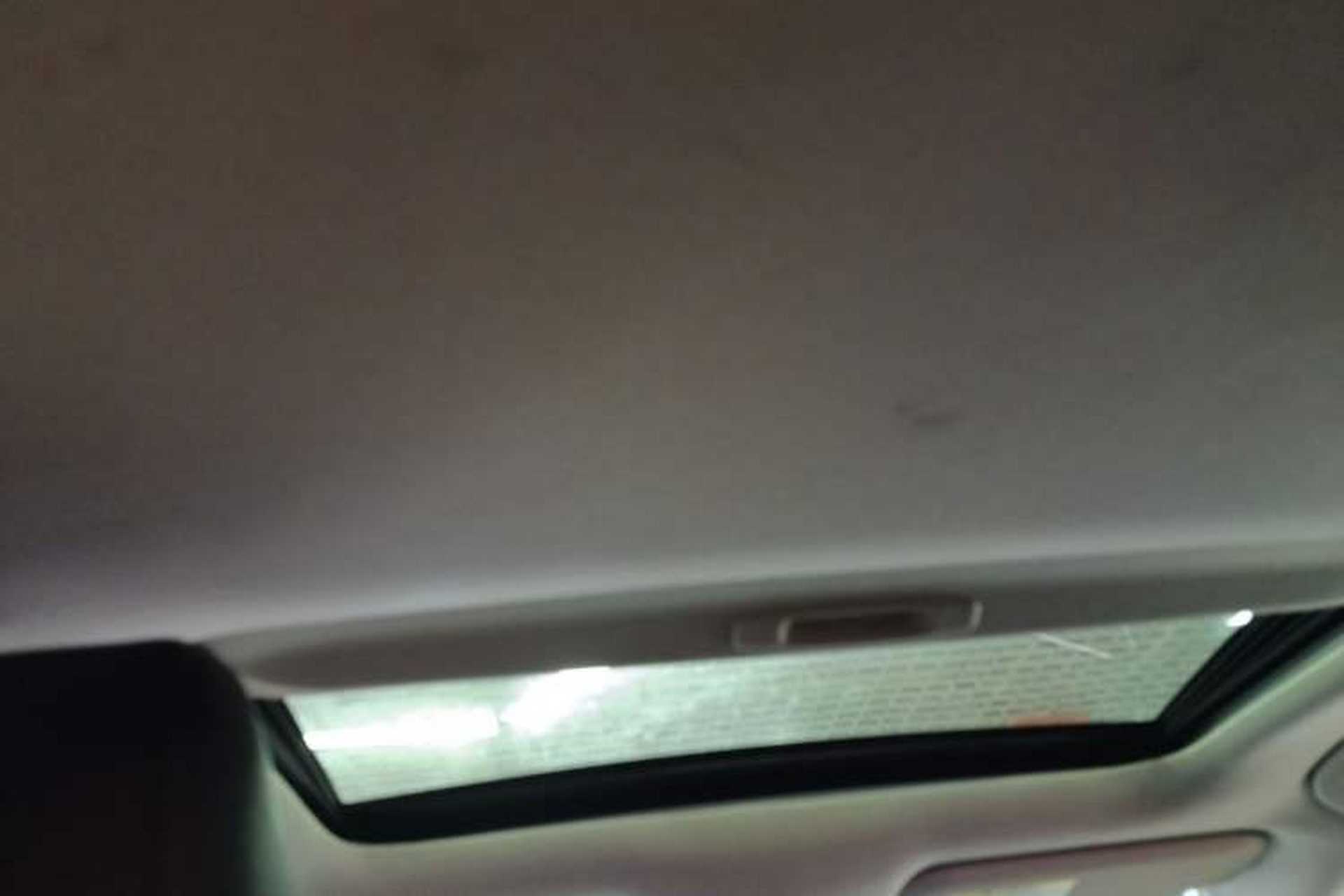Used Toyota Corolla 2019 Dual-Engine 1.8L E-CVT GL-i Elite Edition Headliner