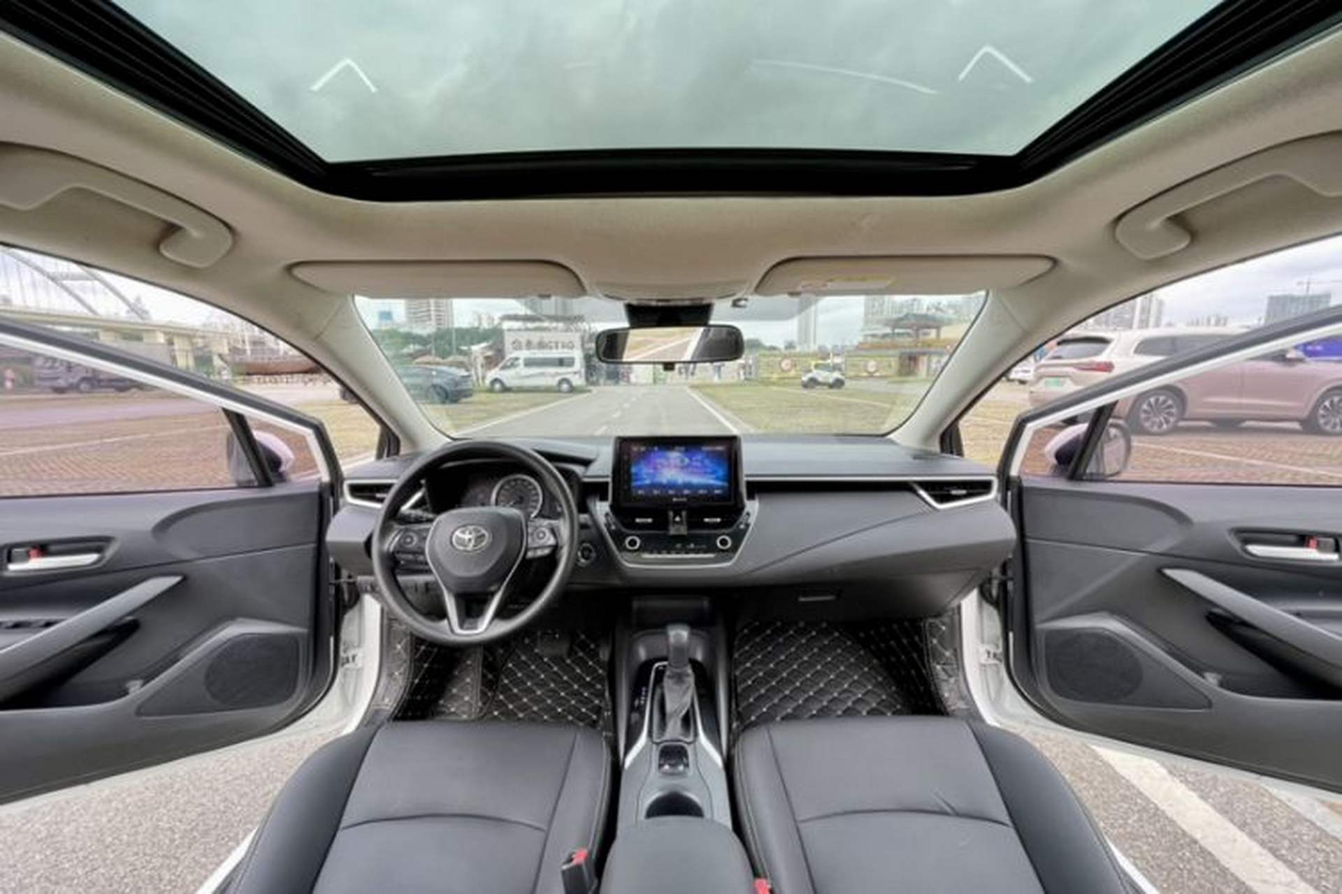 Used Toyota Corolla 2019 1.2T S-CVT GL-i Elite Edition Interior 1