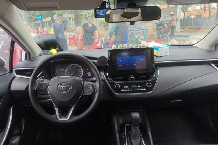 Used Toyota Corolla 2019 Dual-Engine 1.8L E-CVT GL-i Pioneer Edition Interior 2
