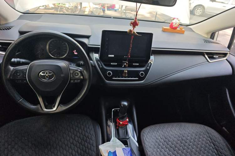 Used Toyota Corolla 2019 1.2T S-CVT GL-i Luxury Edition Interior 2