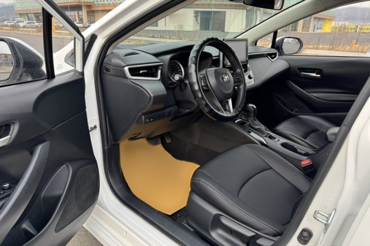 Used Toyota Corolla 2019 1.2T S-CVT GL-i Elite Edition Interior 2