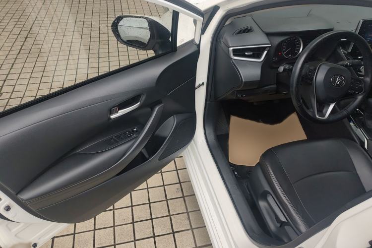 Used Toyota Corolla 2019 1.2T S-CVT GL-i Elite Edition Interior 3