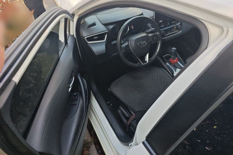 Used Toyota Corolla 2019 1.2T S-CVT GL-i Luxury Edition Interior 3