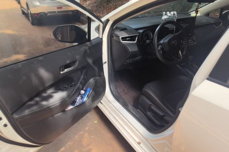Used Toyota Corolla 2019 1.2T S-CVT GL-i Luxury Edition Interior 3