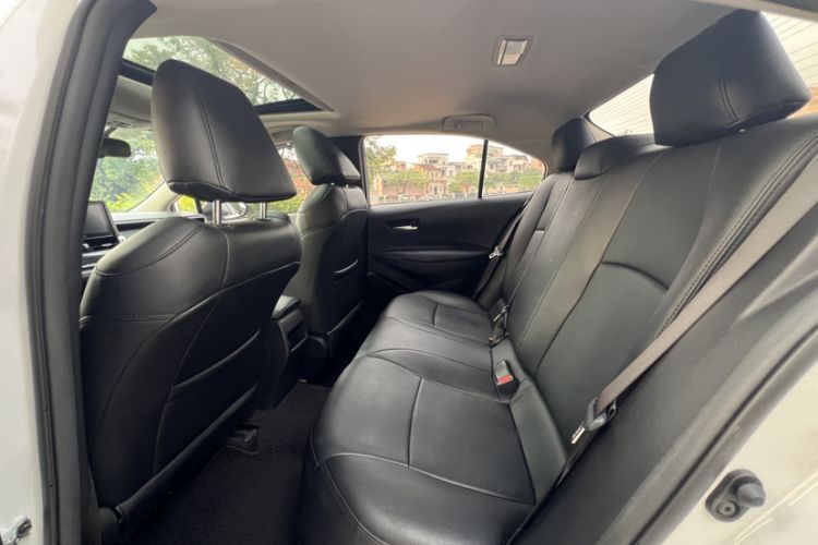 Used Toyota Corolla 2019 1.2T S-CVT GL-i Elite Edition Interior 3