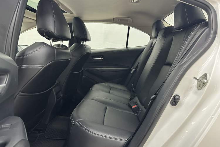Used Toyota Corolla 2019 1.2T S-CVT GL-i Elite Edition Interior 3