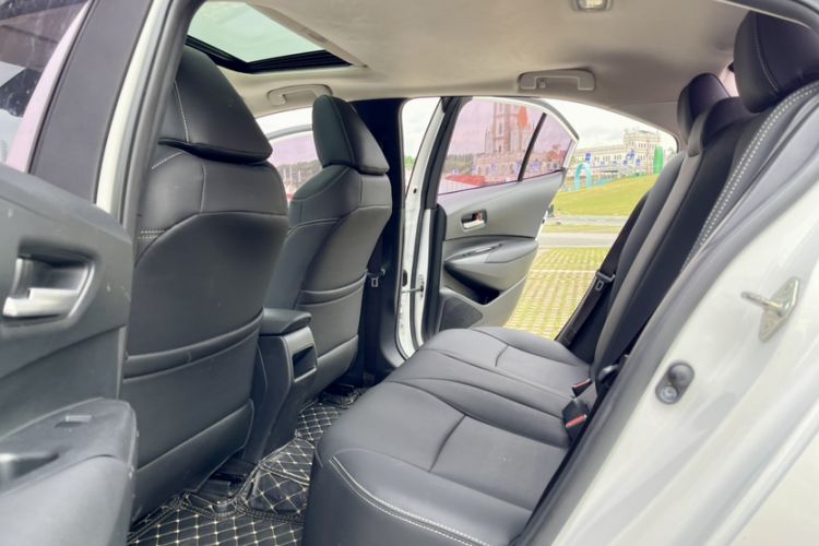 Used Toyota Corolla 2019 1.2T S-CVT GL-i Elite Edition Interior 3