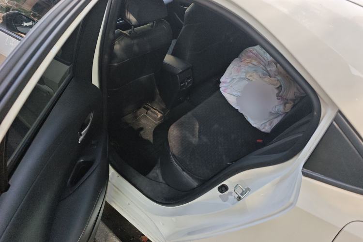 Used Toyota Corolla 2019 1.2T S-CVT GL-i Luxury Edition Interior 4