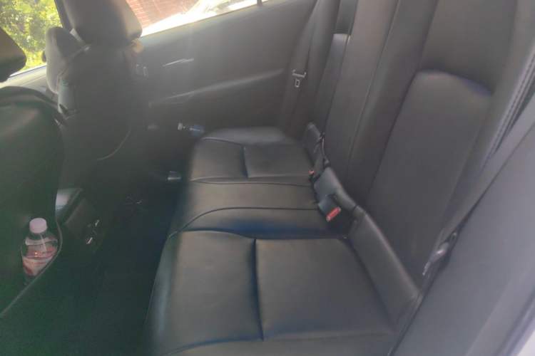 Used Toyota Corolla 2019 Dual-Engine 1.8L E-CVT GL-i Elite Edition Interior 4