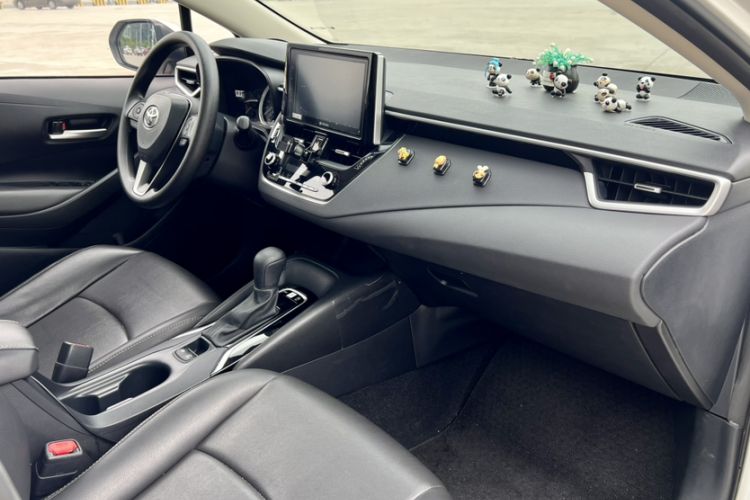 Used Toyota Corolla 2019 1.2T S-CVT GL-i Elite Edition Interior 5