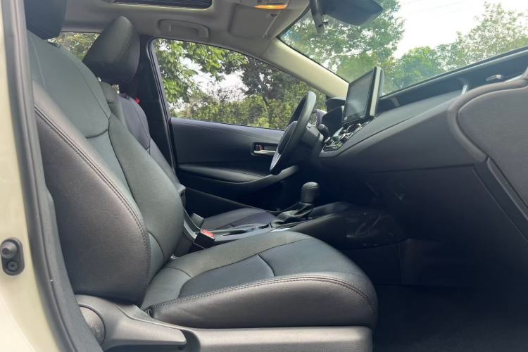 Used Toyota Corolla 2019 1.2T S-CVT GL-i Elite Edition Interior 5