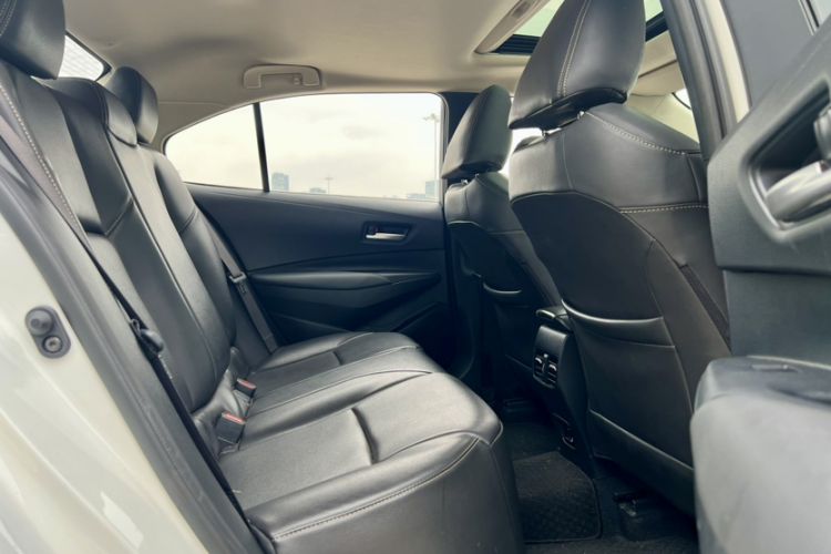 Used Toyota Corolla 2019 1.2T S-CVT GL-i Elite Edition Interior 7
