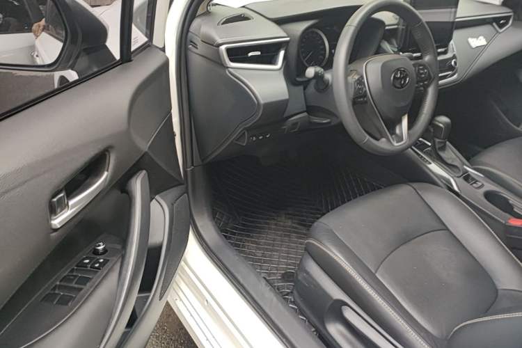 Used Toyota Corolla 2019 1.2T S-CVT GL-i Luxury Edition Left Front Seat