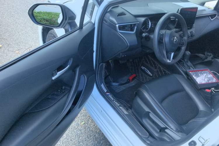 Used Toyota Corolla 2019 1.2T S-CVT GL Pioneer Edition Left Front Seat